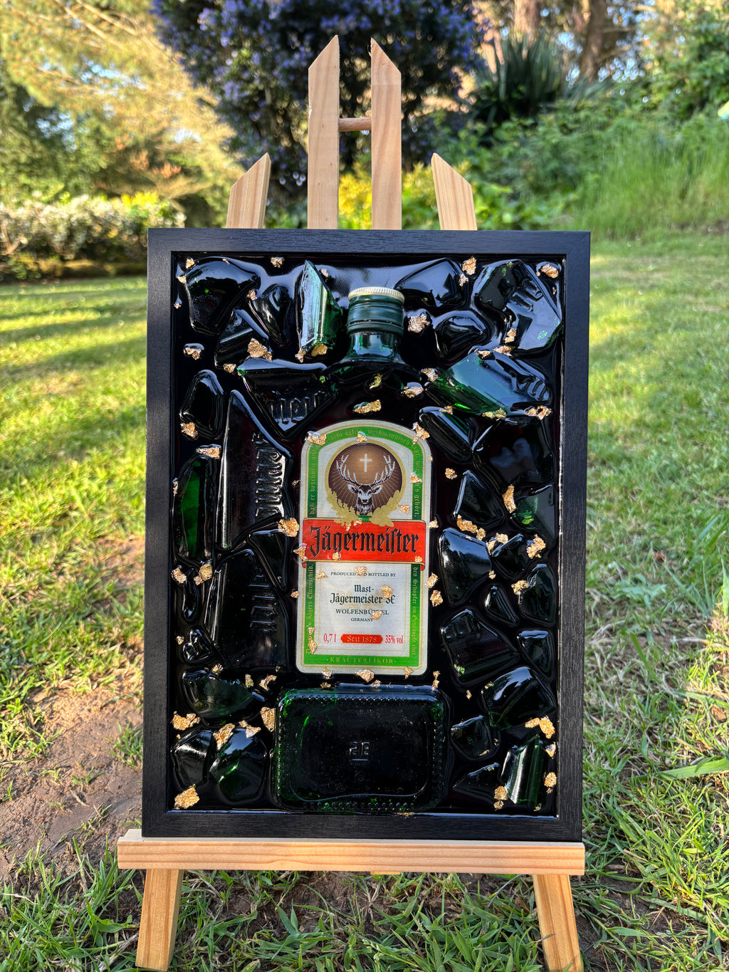 Cadre Jägermeister - pièce artistique en résine