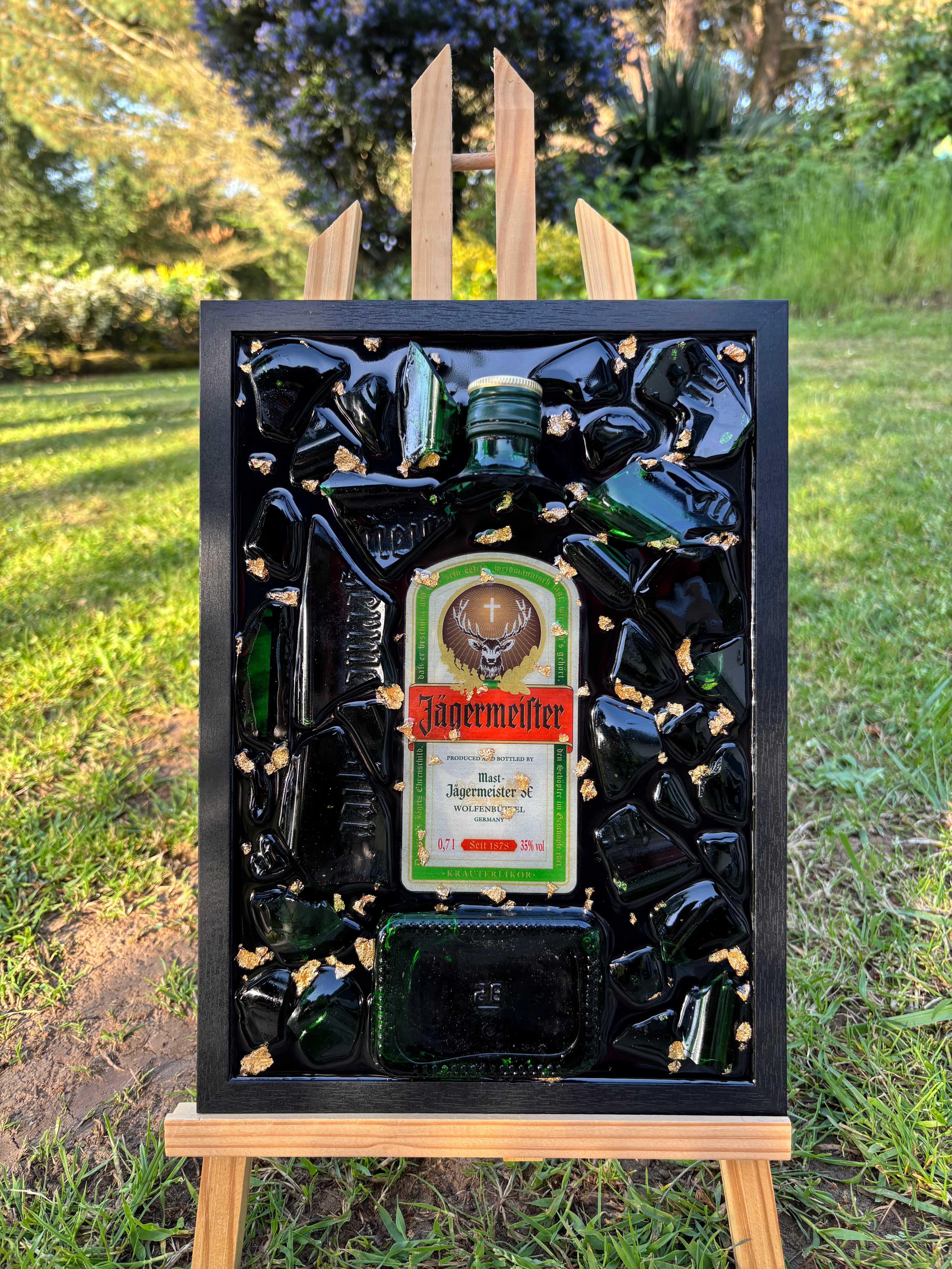 Cadre Jägermeister - pièce artistique en résine