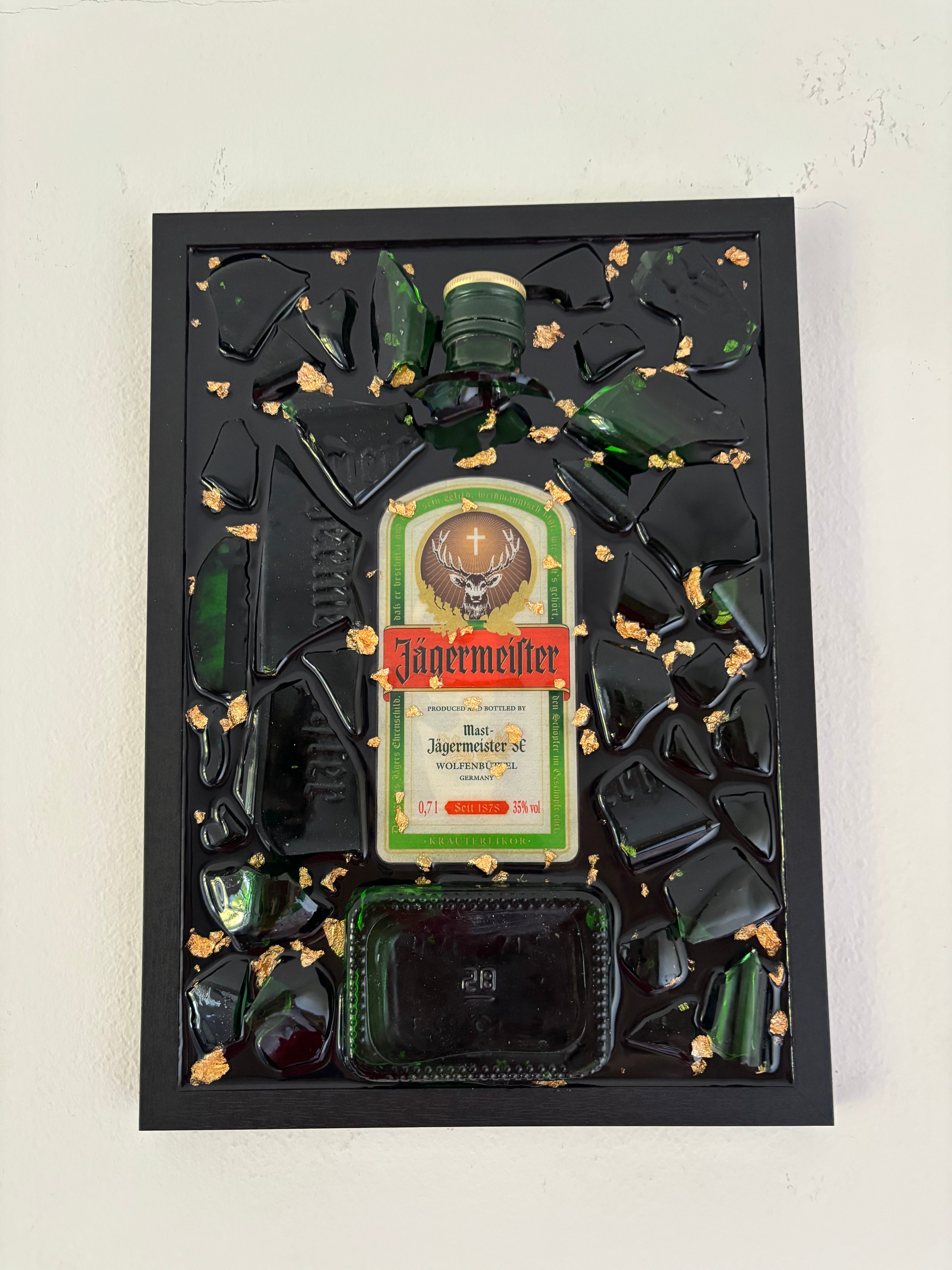 Cadre Jägermeister - pièce artistique en résine